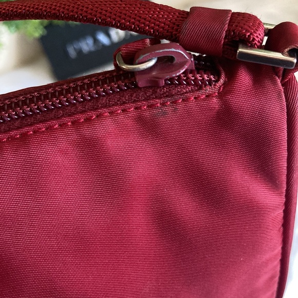 ❤️ Prada Vintage Nylon Bag ❤️ - Picture 7 of 16